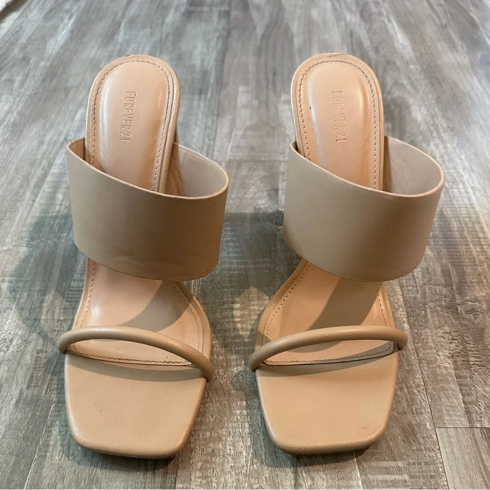 Forever 21 tan heels - Picture 5 of 5